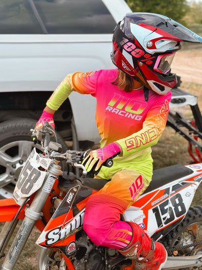 110 RACING // LE23 ICONIC YOUTH PANT - PINK